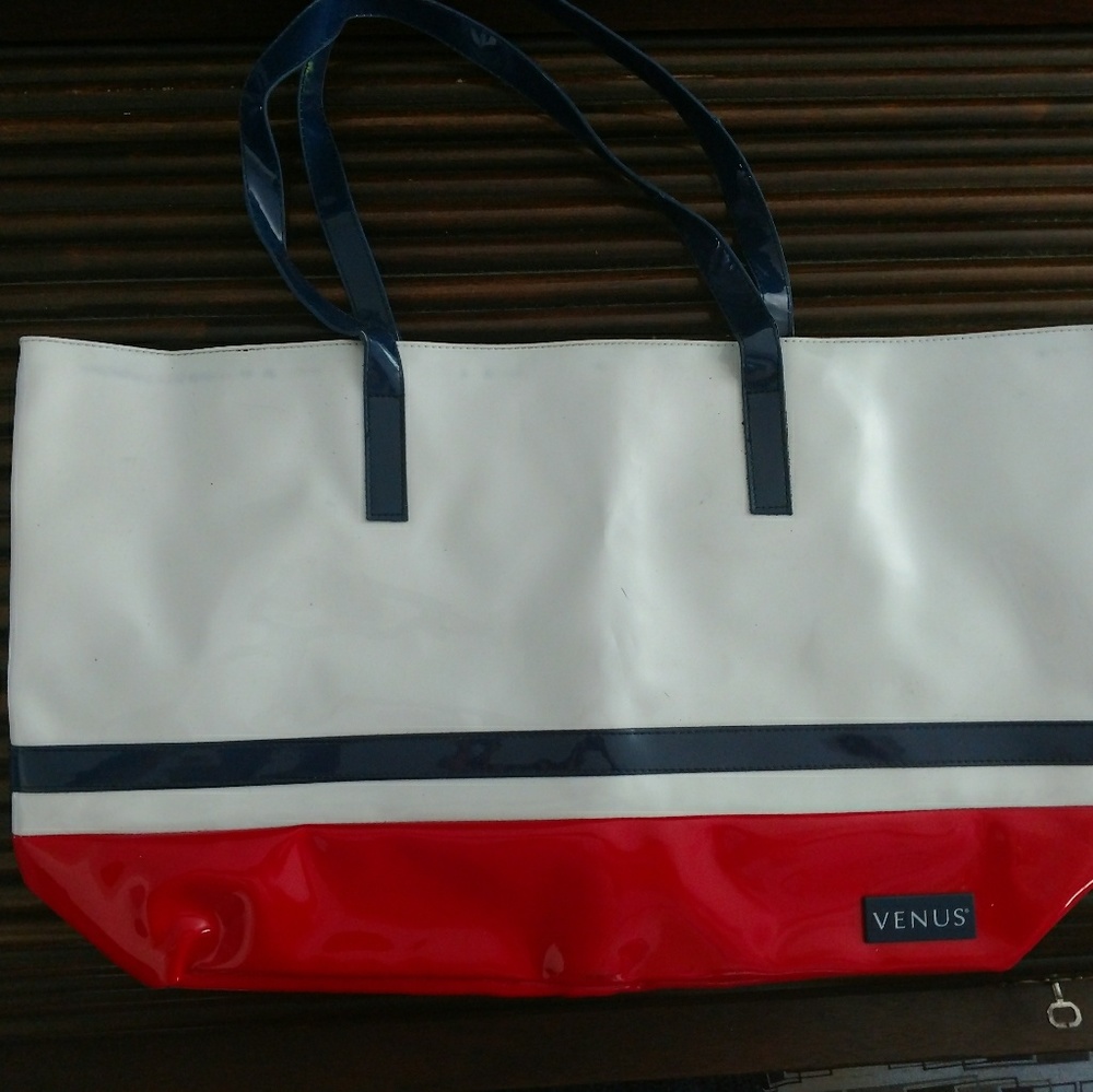 Venus tote